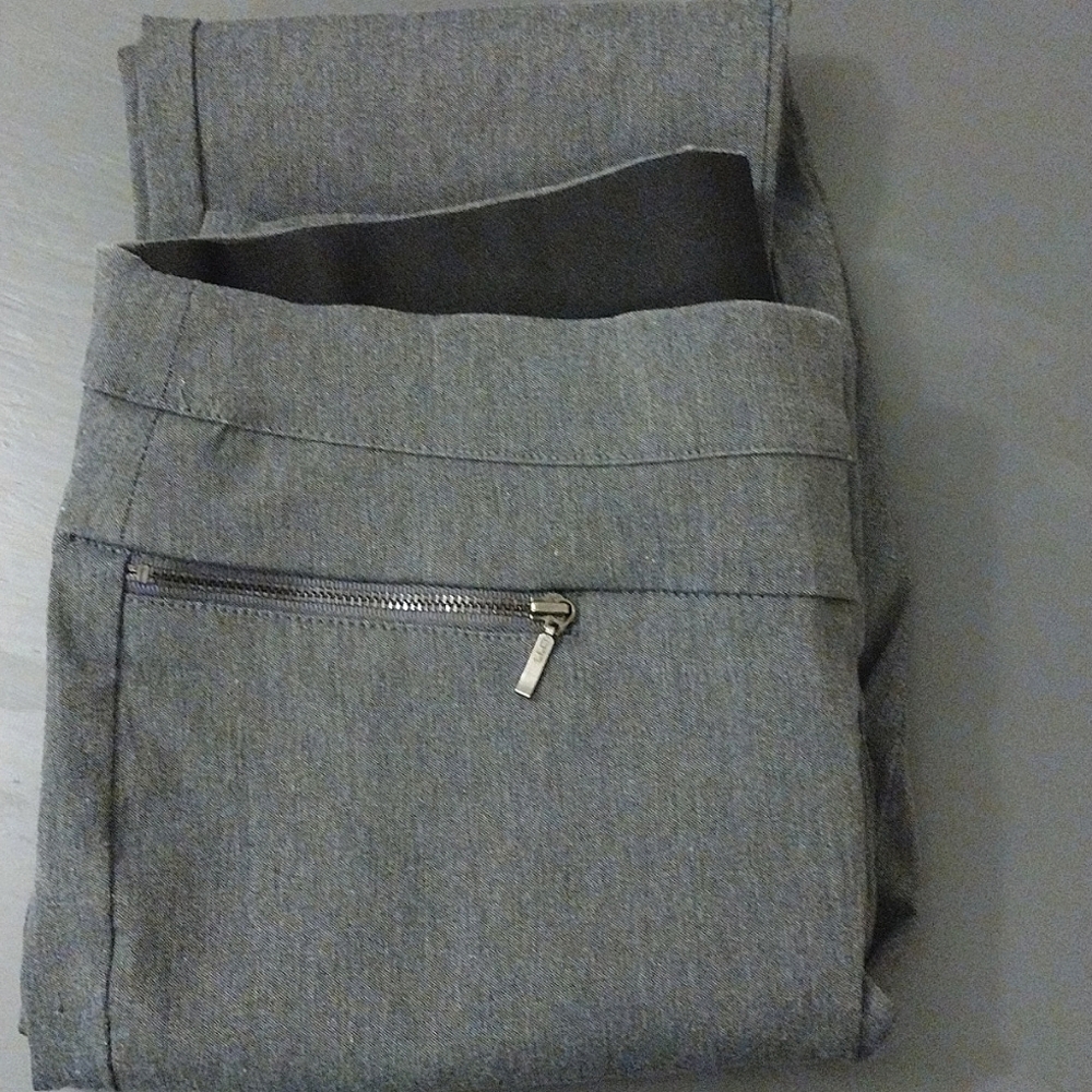 Candie's Gray Women's Trousers - Picture 7 of 7